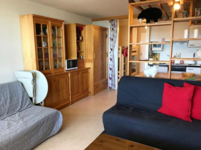 Studio confortable au pied des pistes avec balcon et parking - FR-1-814-3